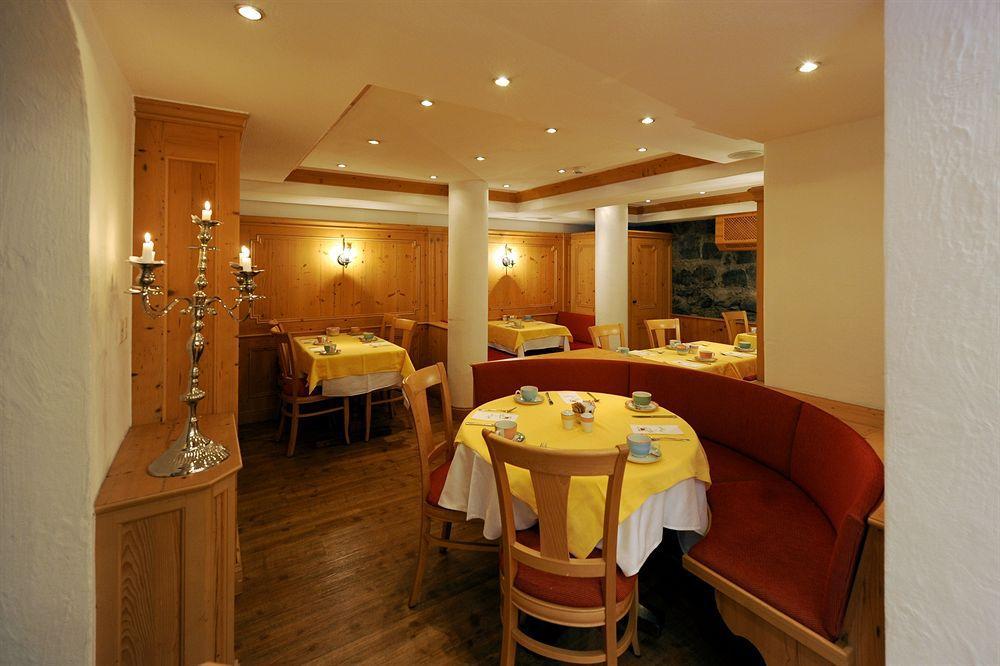 Hotel Tschugge Zermatt Buitenkant foto