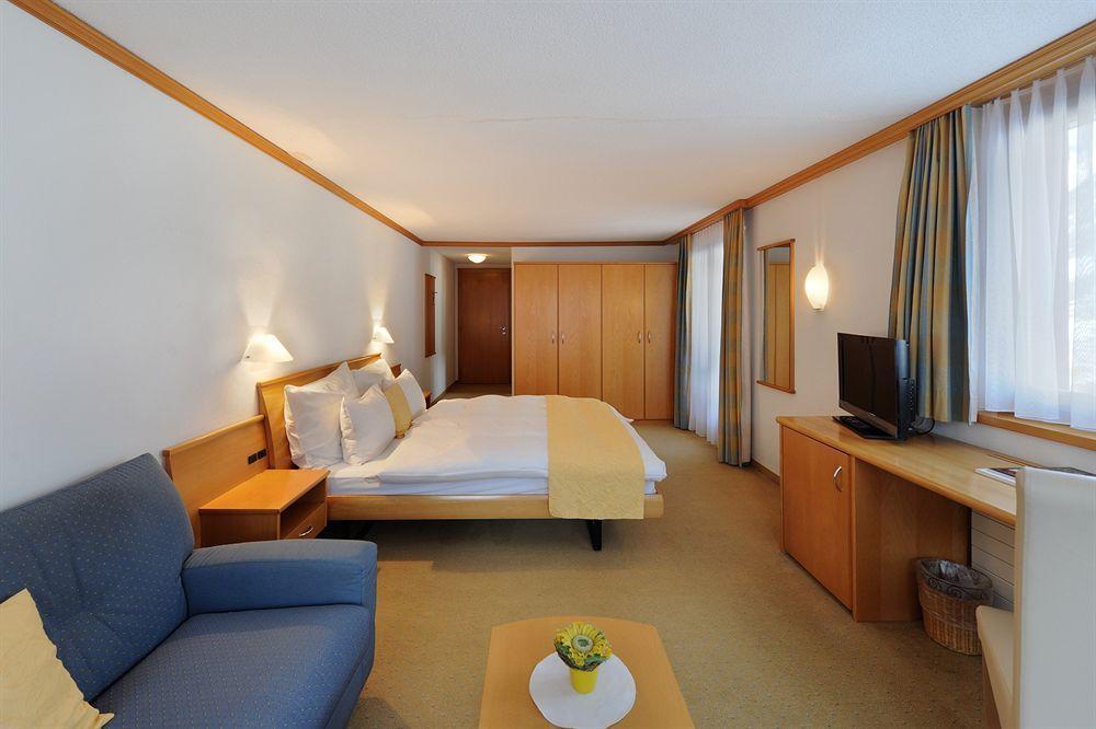 Hotel Tschugge Zermatt Buitenkant foto